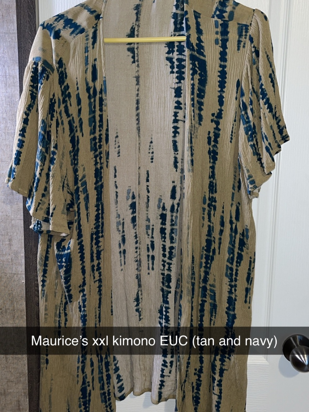 Tan & Navy Open-Front Short-Sleeve Kimono